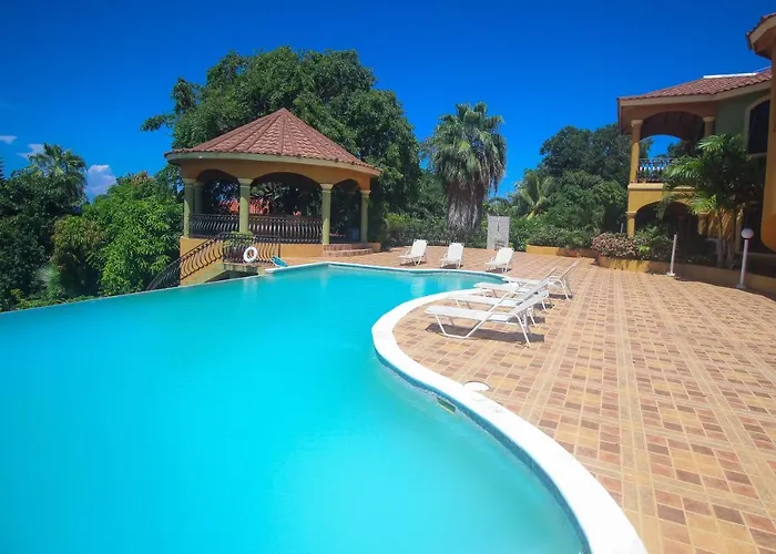 Luxury 10 Bedroom Villa-millbrooks Montego Bay