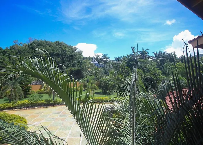 Villa Luxury 10 Bedroom Villa-millbrooks *