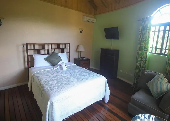 Luxury 10 Bedroom Villa-millbrooks Villa Montego Bay