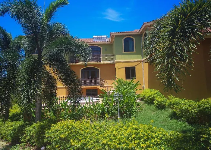Villa Luxury 10 Bedroom Villa-millbrooks Montego Bay